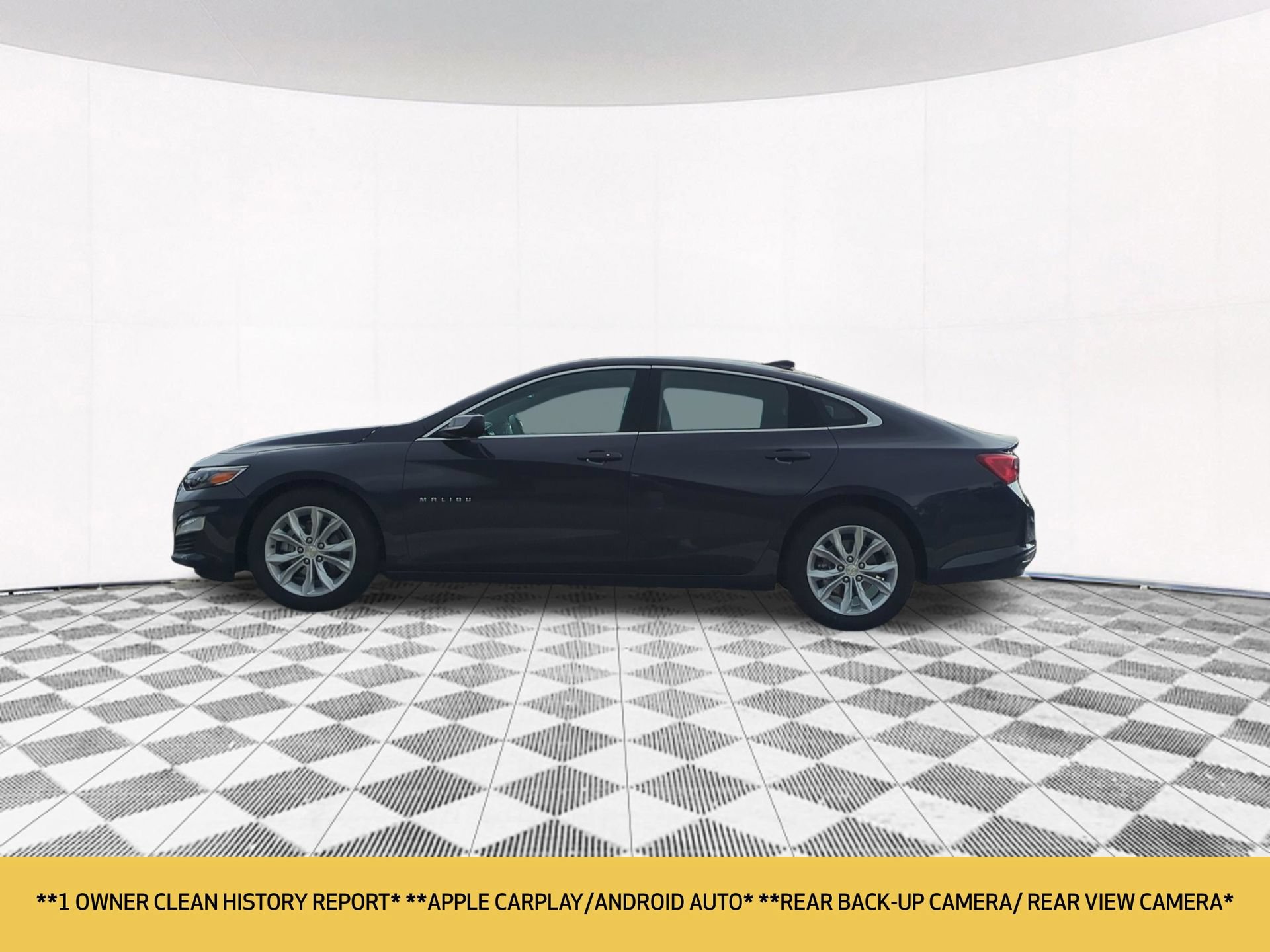 Used 2025 Chevrolet Malibu LT FWD image 2