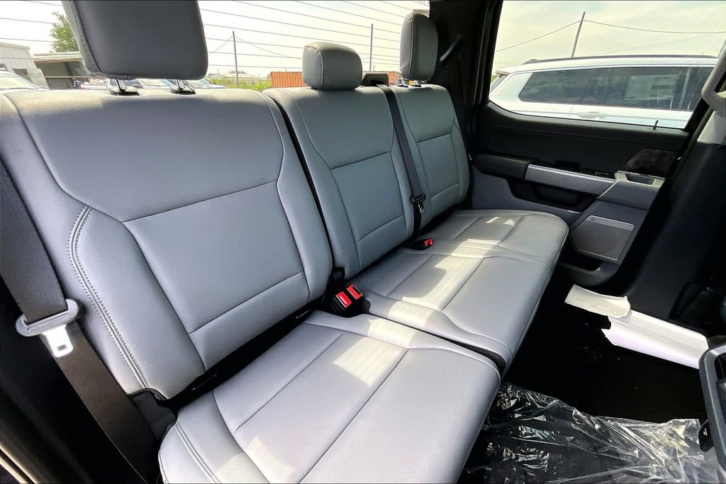 New 2025 Ford F150 Lightning Flash image 24