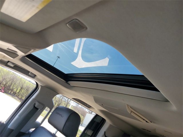 Used 2018 GMC Yukon XL Denali w/ Open Road Package image 19