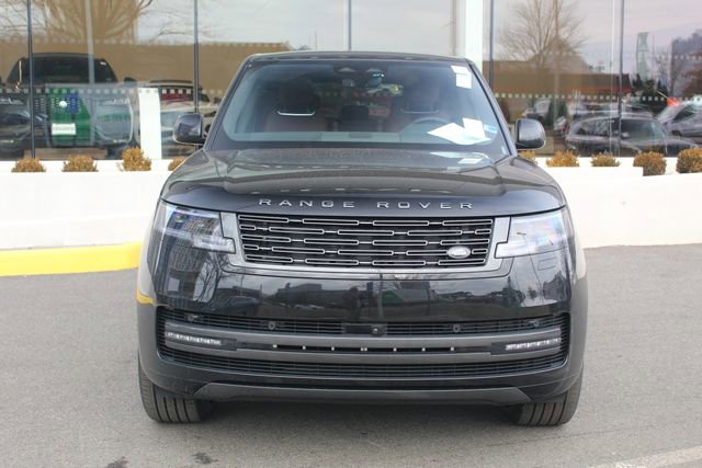 New 2026 Land Rover Range Rover SE image 8