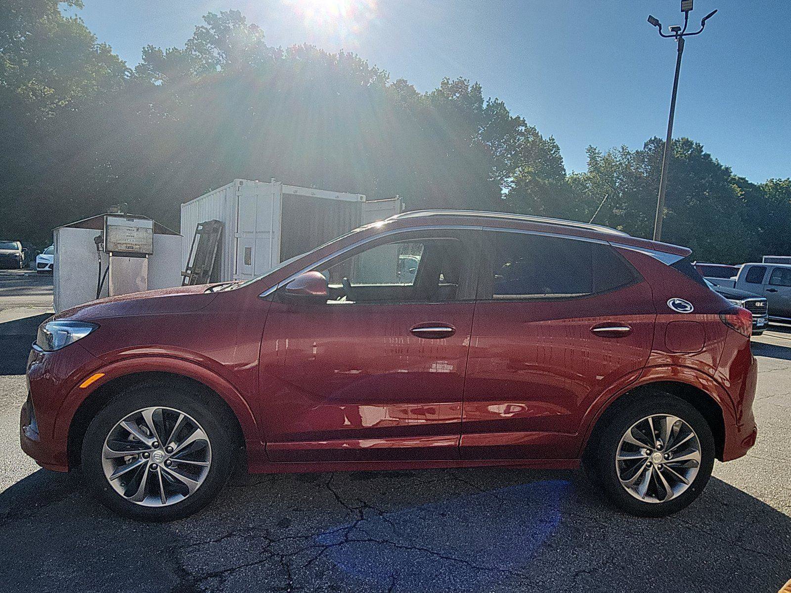 Used 2023 Buick Encore GX Select w/ Sport Touring Package FWD image 2
