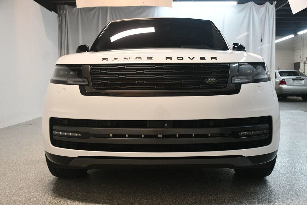 Used 2023 Land Rover Range Rover SE image 15