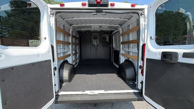 Used 2025 RAM ProMaster 2500 w/ U-Haul Equipment Group FWD image 19