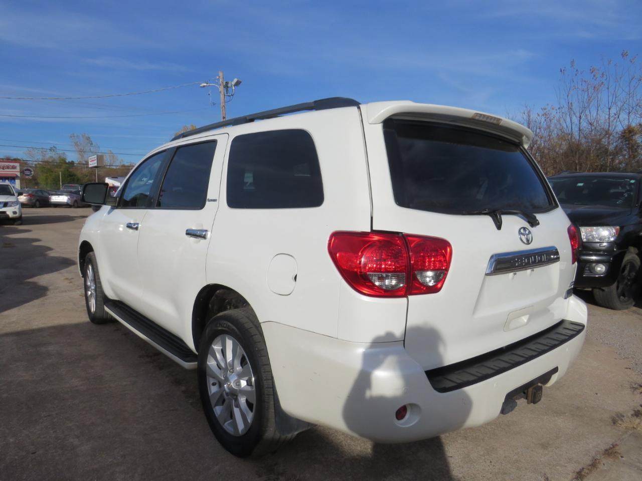 Used 2015 Toyota Sequoia Platinum AWD/4WD image 7