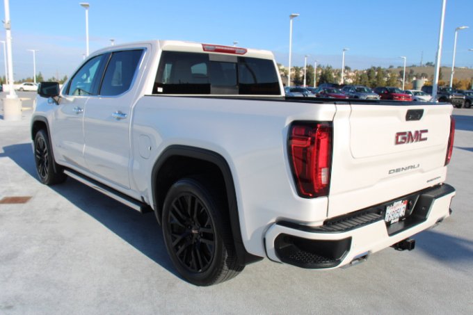 Used 2022 GMC Sierra 1500 Denali w/ Denali Premium Package image 6