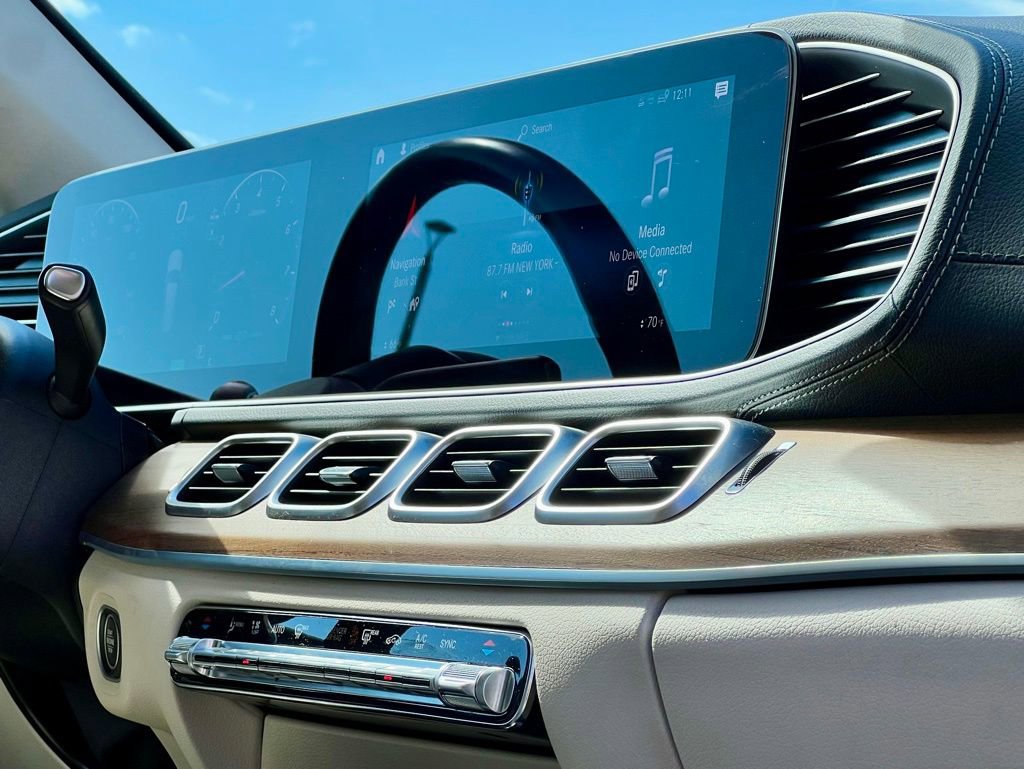 Certified 2023 Mercedes-Benz GLS 450 4MATIC image 12