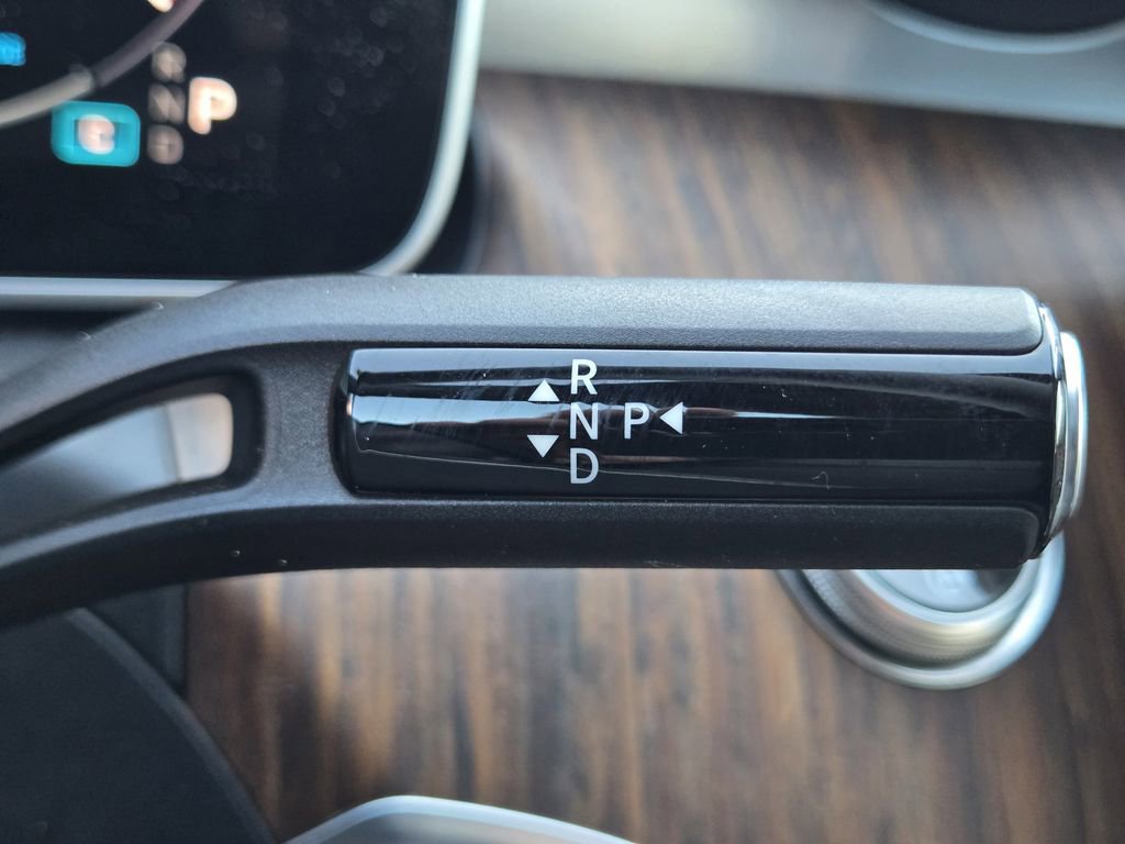 Used 2025 Mercedes-Benz C 300 4MATIC Sedan image 28