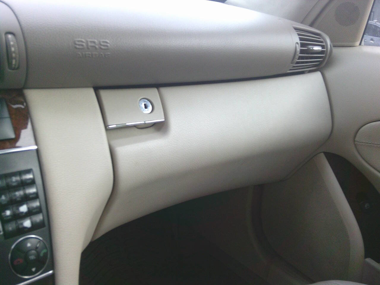 Used 2005 Mercedes-Benz C 240 4MATIC Sedan image 15