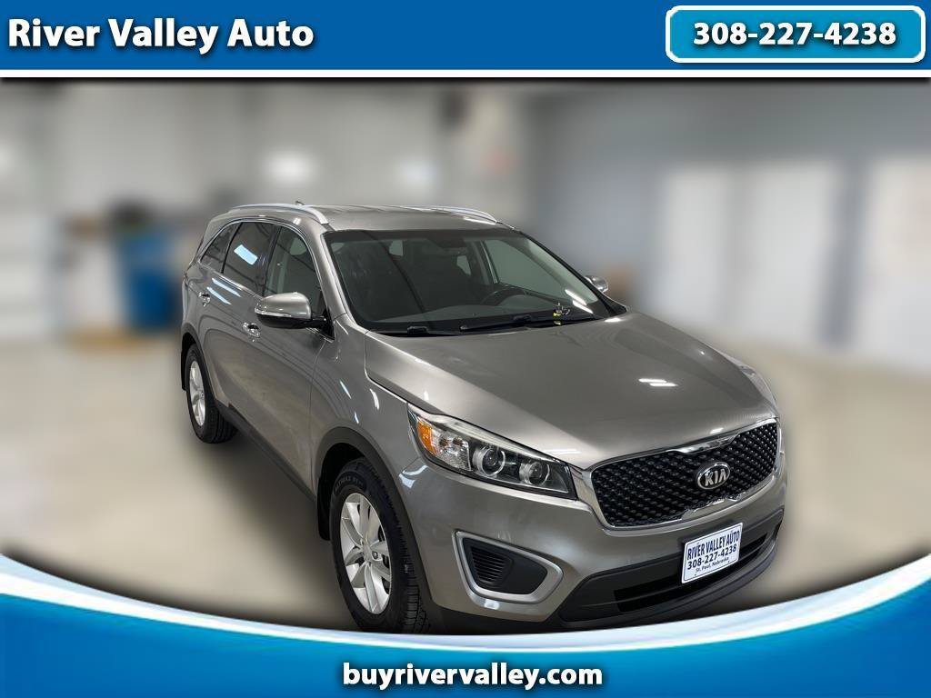 Used 2017 Kia Sorento FWD w/ LX Convenience Package