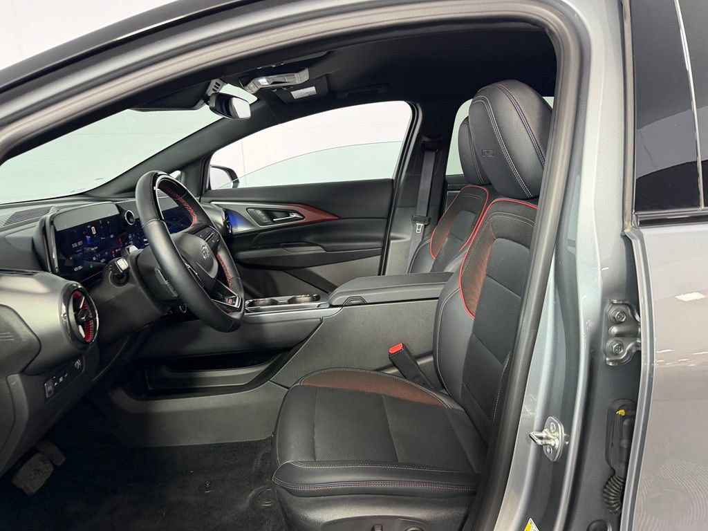 Used 2024 Chevrolet Equinox EV RS FWD image 24