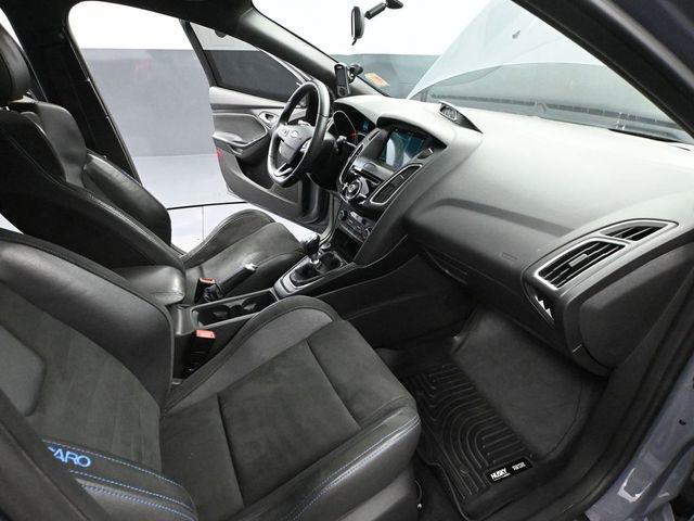 Used 2017 Ford Focus RS image 47