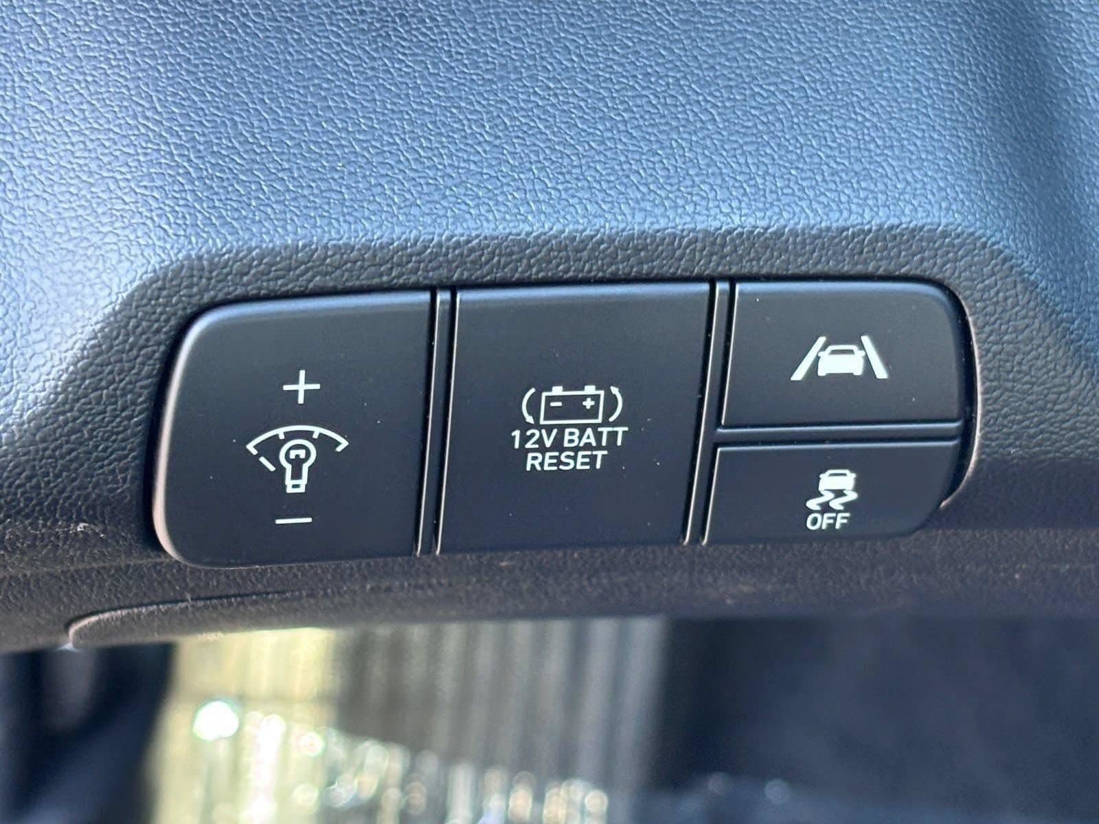 Used 2023 Hyundai Elantra Blue FWD image 19
