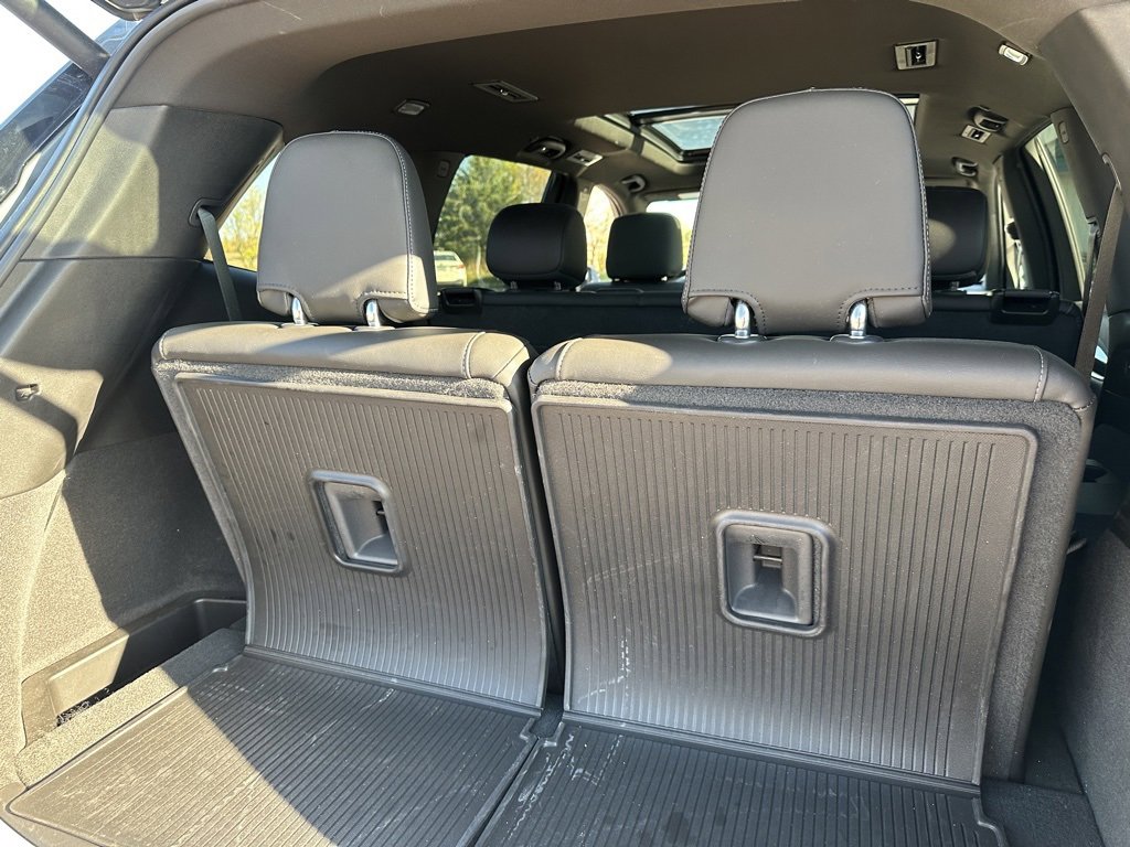 Used 2024 Cadillac XT6 Premium Luxury image 29
