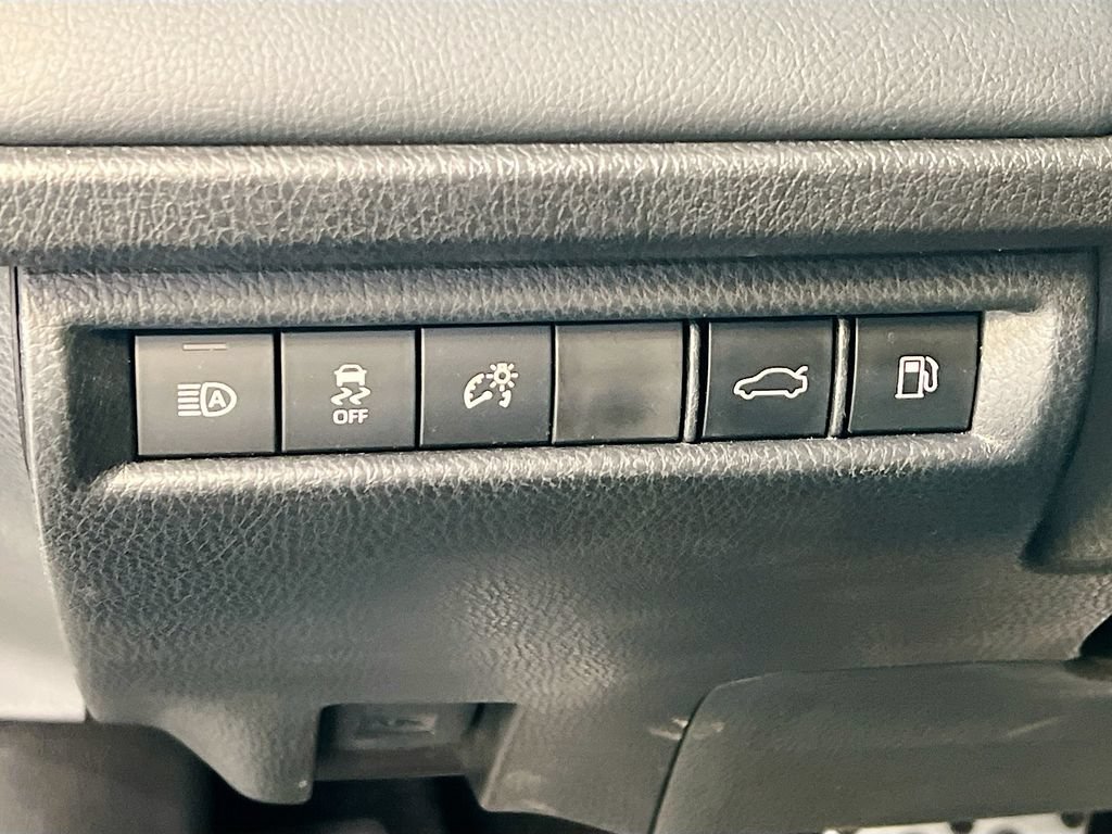 Used 2026 Toyota Camry XSE FWD image 10