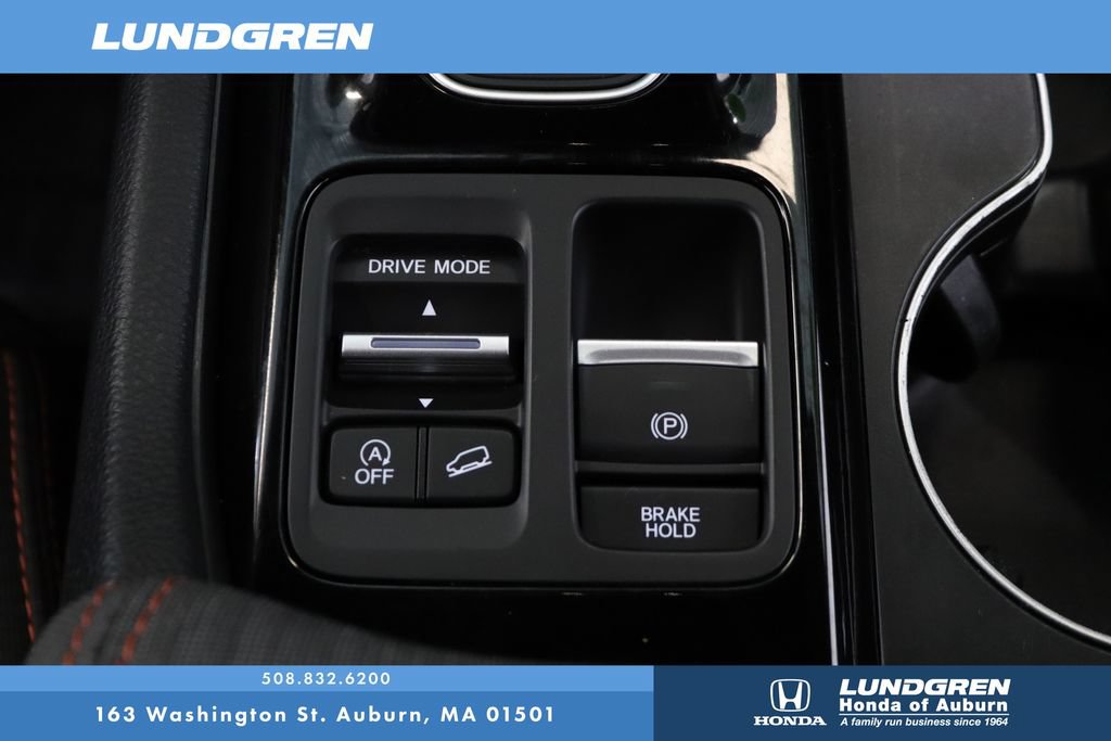 Used 2025 Honda Pilot Sport image 28