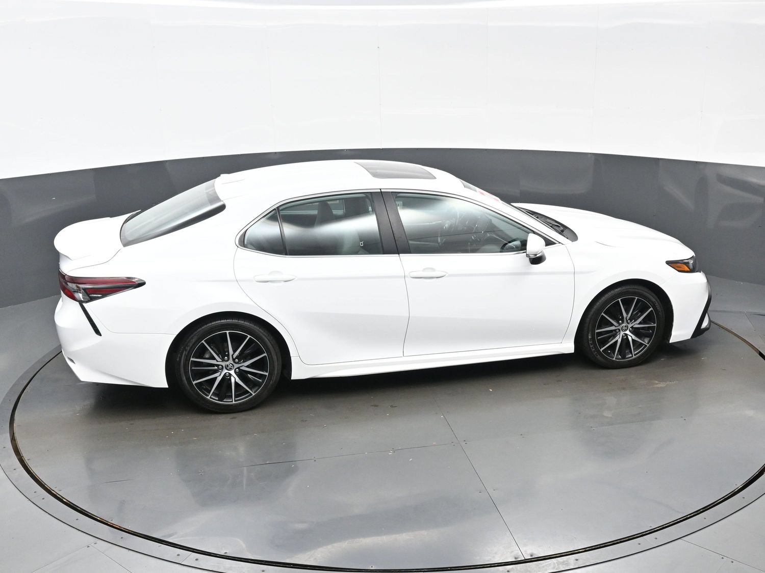 Used 2024 Toyota Camry SE w/ Audio Upgrade Package FWD image 43