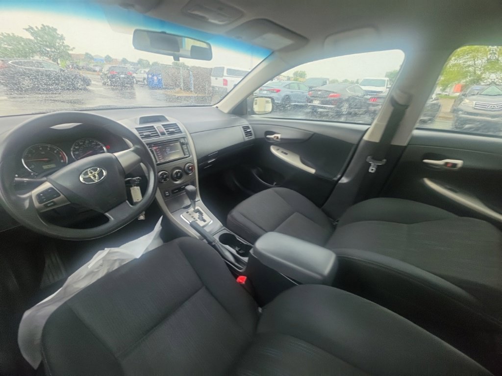 Used 2013 Toyota Corolla S FWD image 24