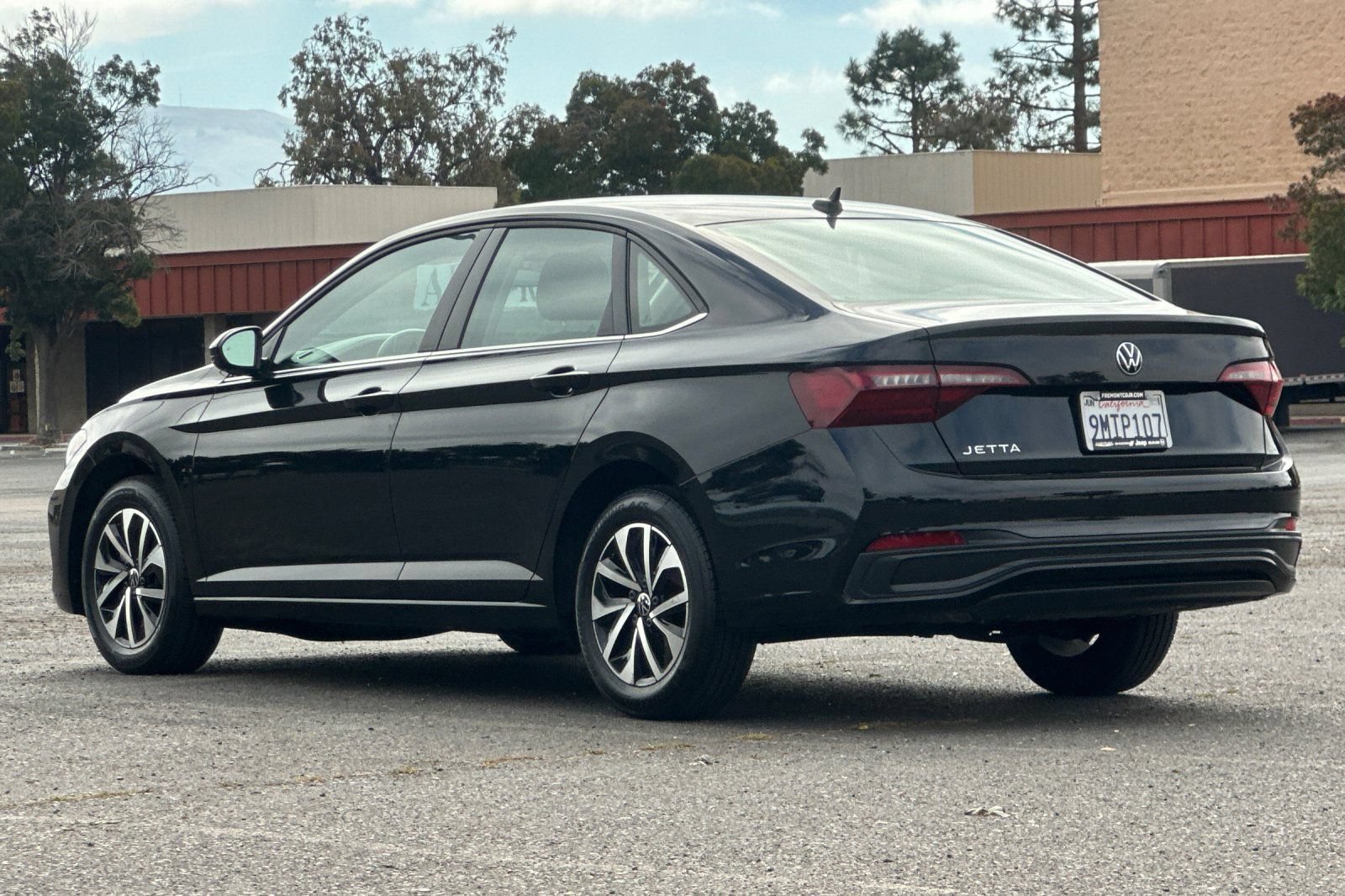 Used 2024 Volkswagen Jetta S FWD image 5