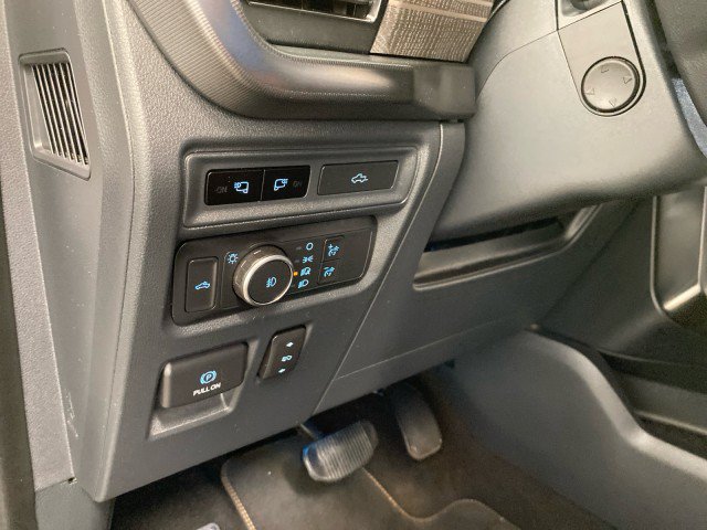 Used 2023 Ford F150 Platinum w/ Equipment Group 701A High AWD/4WD image 18
