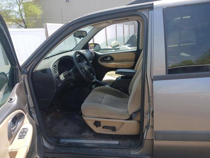 Used 2005 Chevrolet TrailBlazer LS w/ LS Preferred Equipment Group AWD/4WD image 33