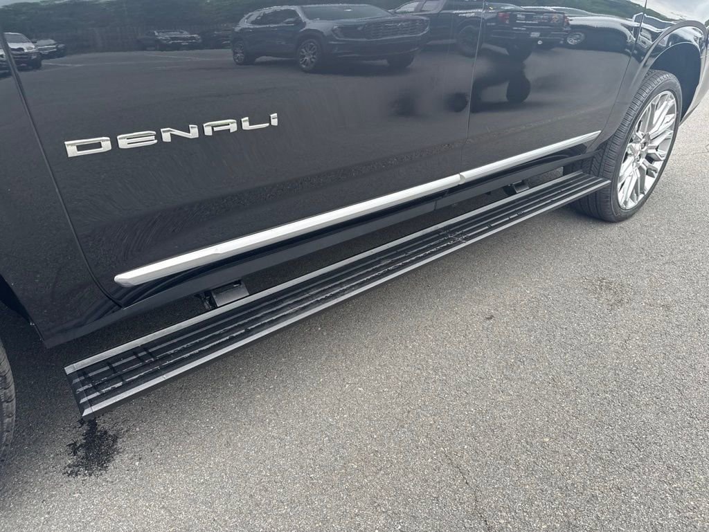 New 2026 GMC Yukon XL Denali w/ Denali Reserve Package AWD/4WD image 69