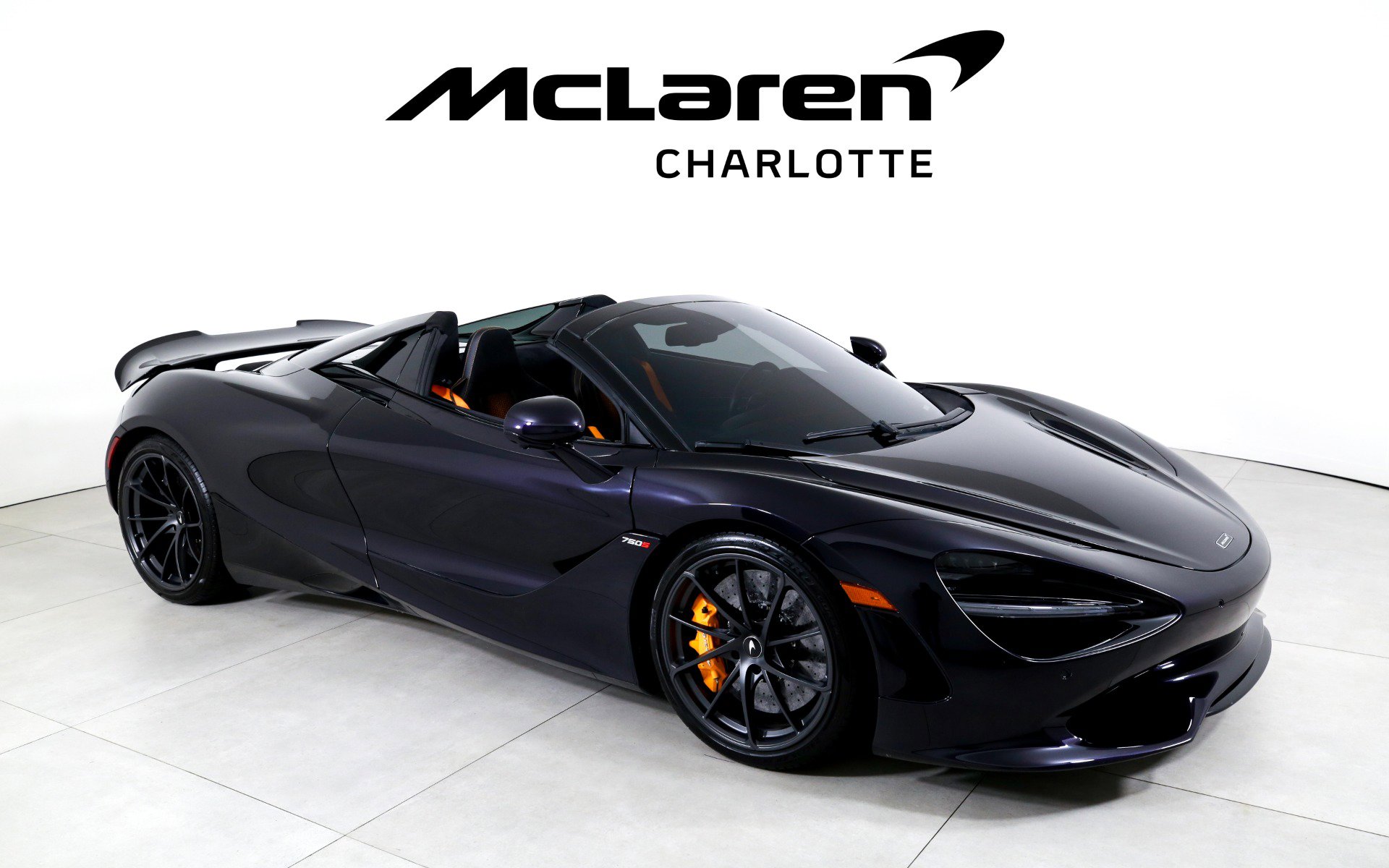 Used 2024 McLaren 750S Spider RWD image 2