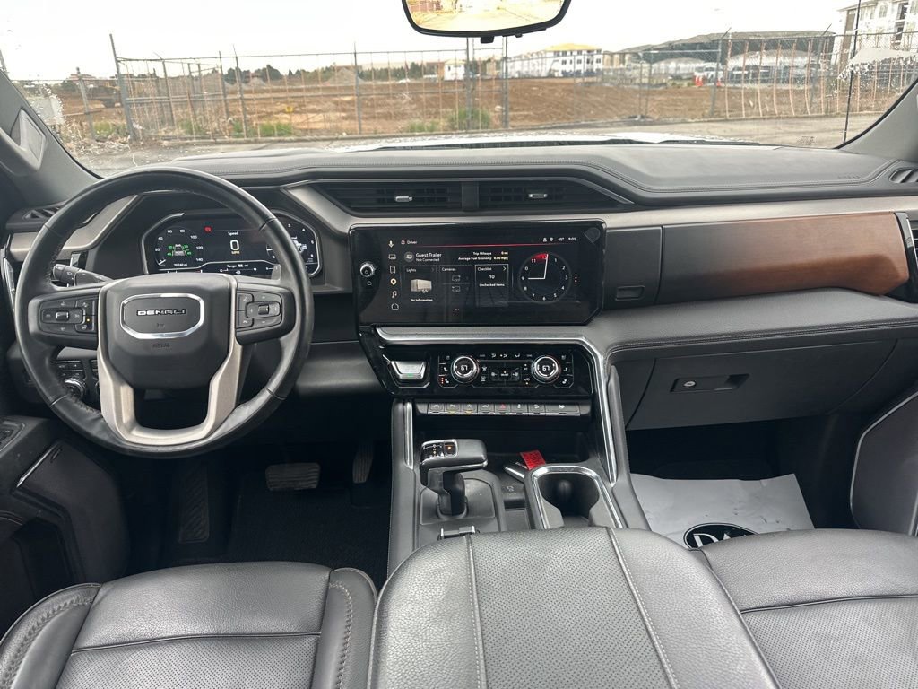 Used 2023 GMC Sierra 1500 Denali w/ Denali Reserve Package AWD/4WD image 8