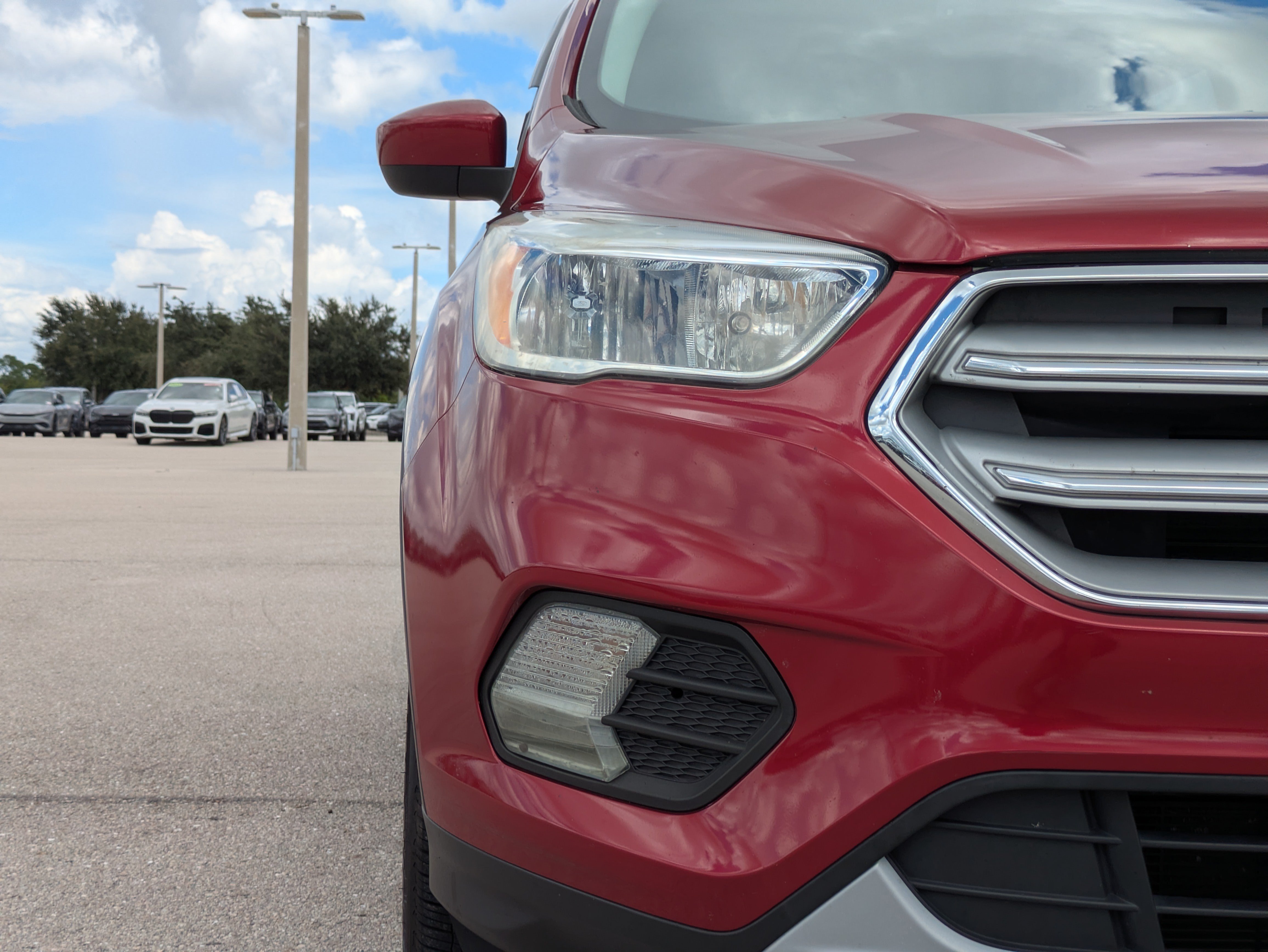 Used 2019 Ford Escape SE FWD image 10
