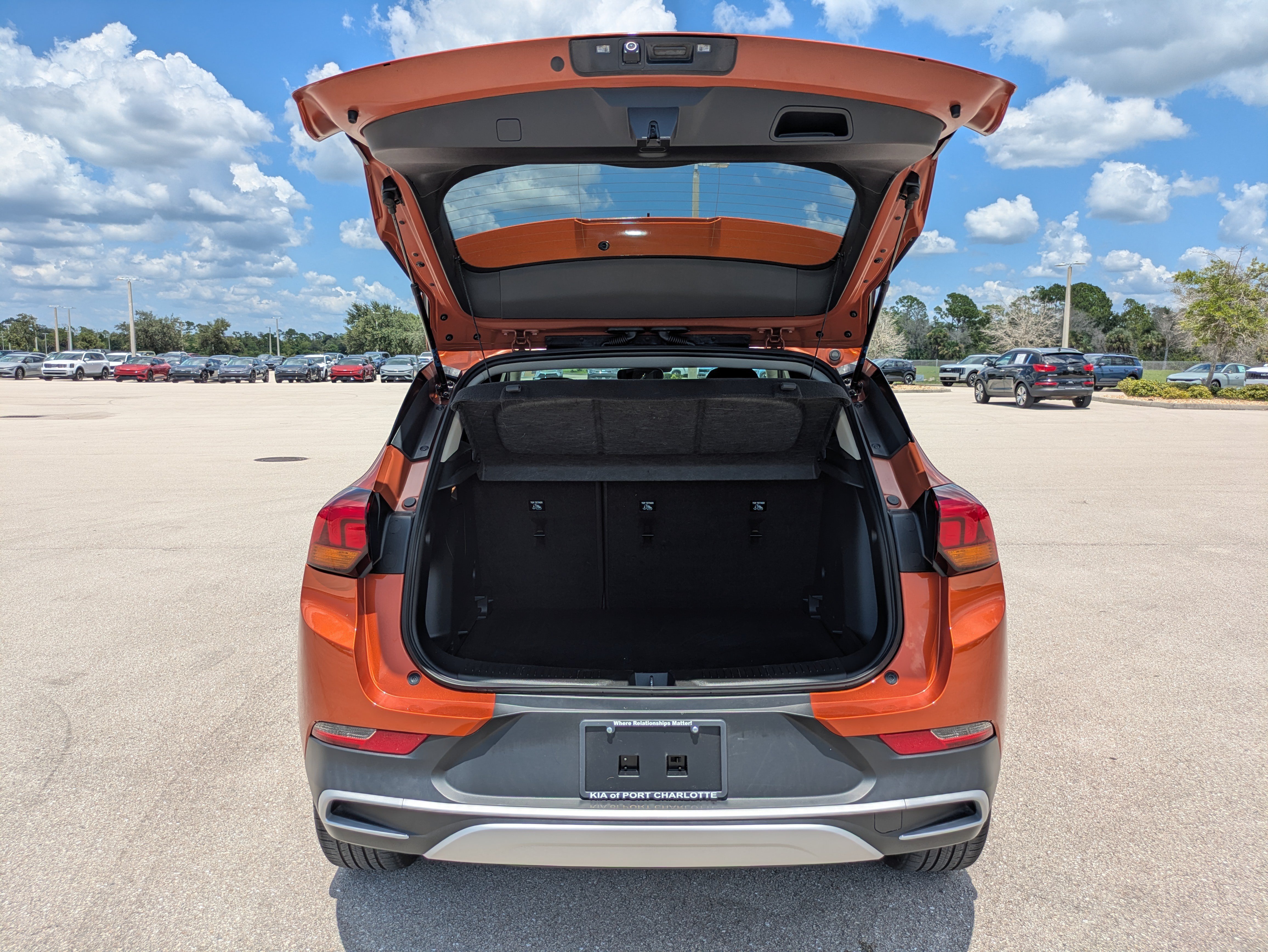 Used 2023 Buick Encore GX Preferred FWD image 29