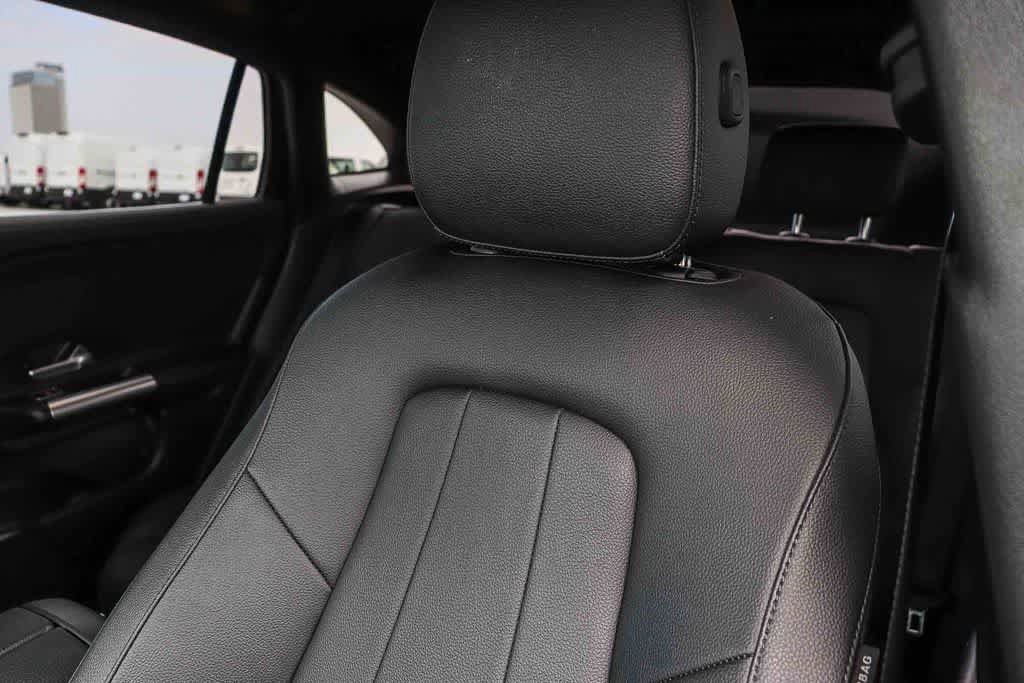 Used 2025 Mercedes-Benz GLA 250 image 27