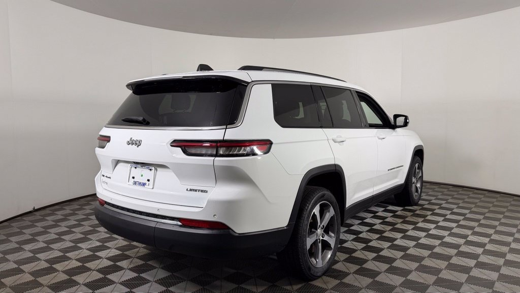 Used 2023 Jeep Grand Cherokee L Limited AWD/4WD image 8