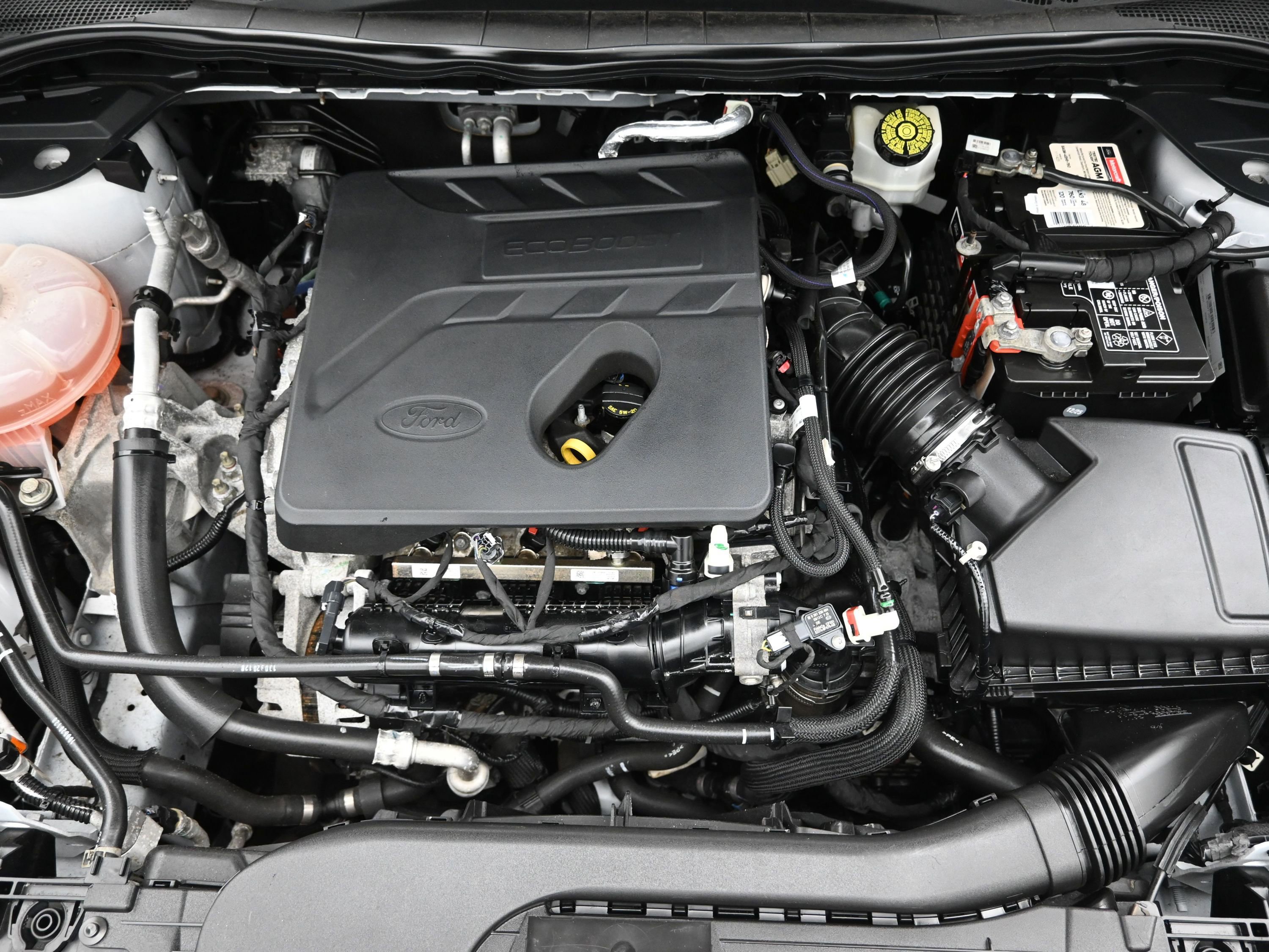 Used 2020 Ford Escape SE image 29