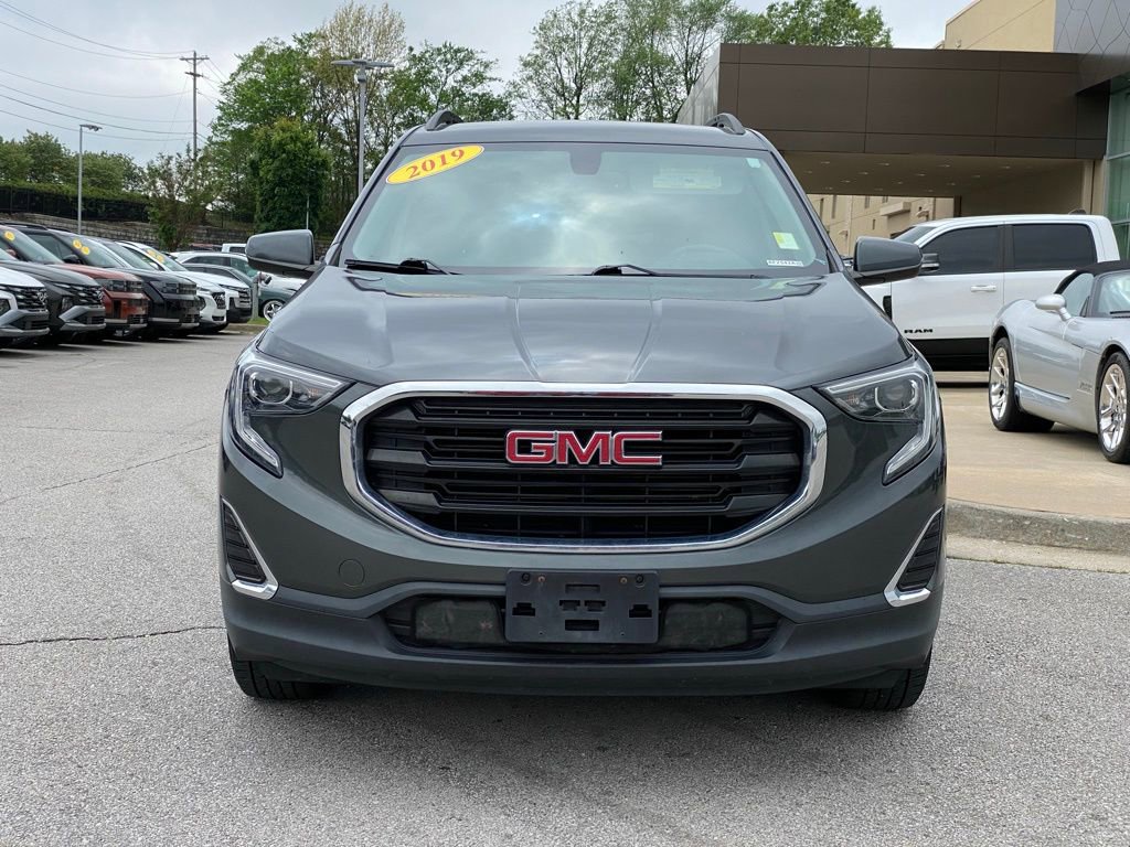 Used 2019 GMC Terrain SLE w/ Driver Convenience Package AWD/4WD image 2