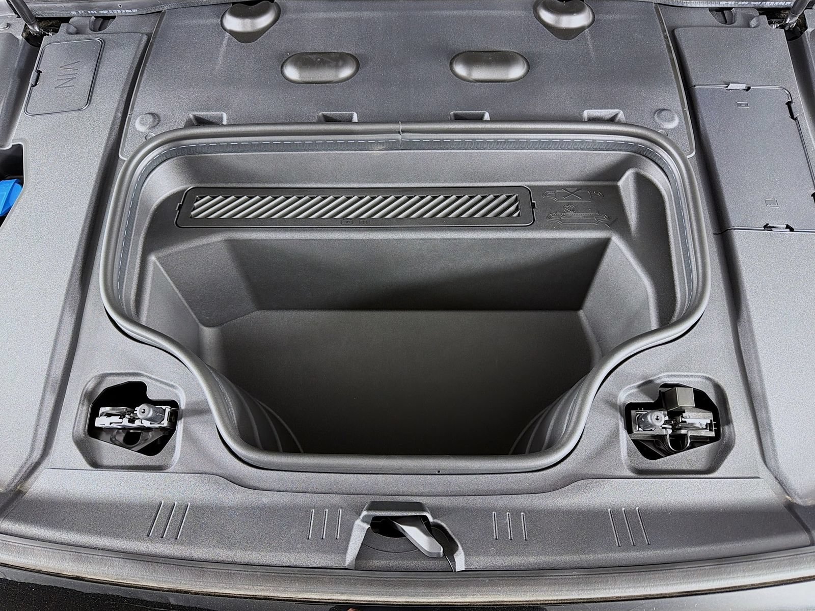 New 2027 Audi A6 e-tron Premium Plus AWD/4WD image 30
