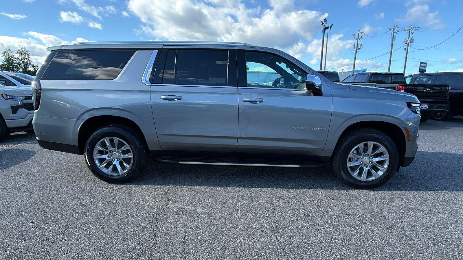 New 2026 Chevrolet Suburban Premier w/ Sun And Tow Package AWD/4WD image 7