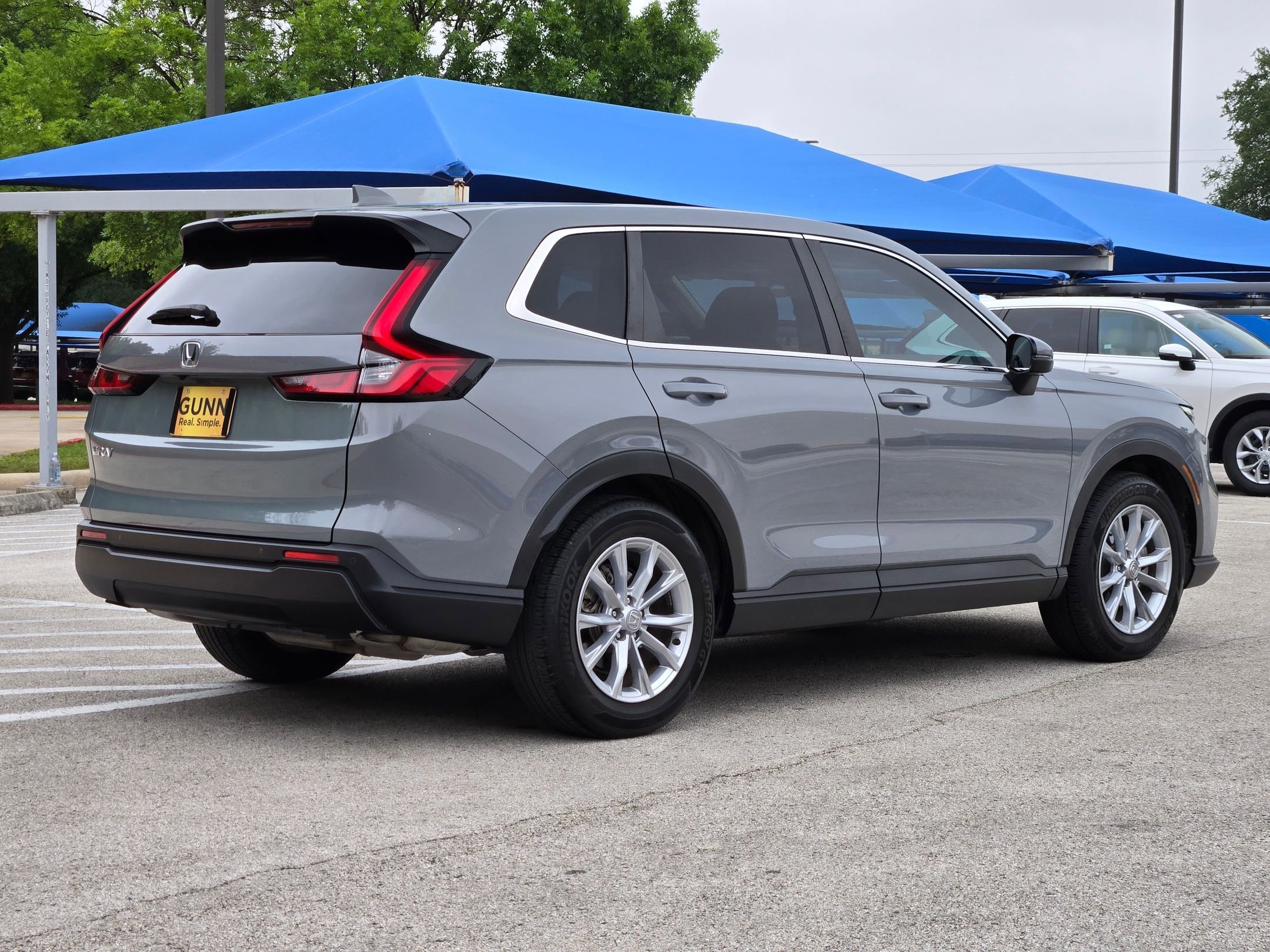 Used 2024 Honda CR-V EX-L image 3