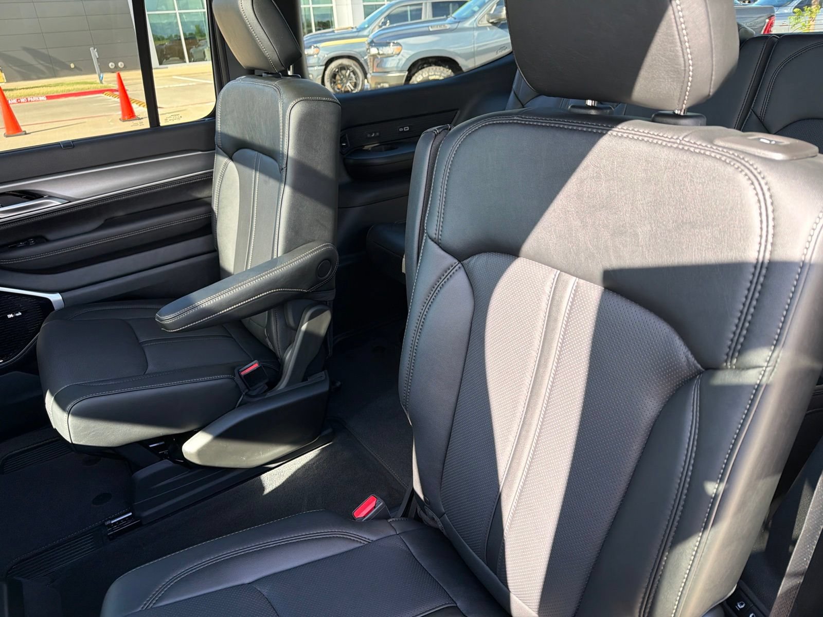 New 2026 Jeep Grand Wagoneer Limited AWD/4WD image 20