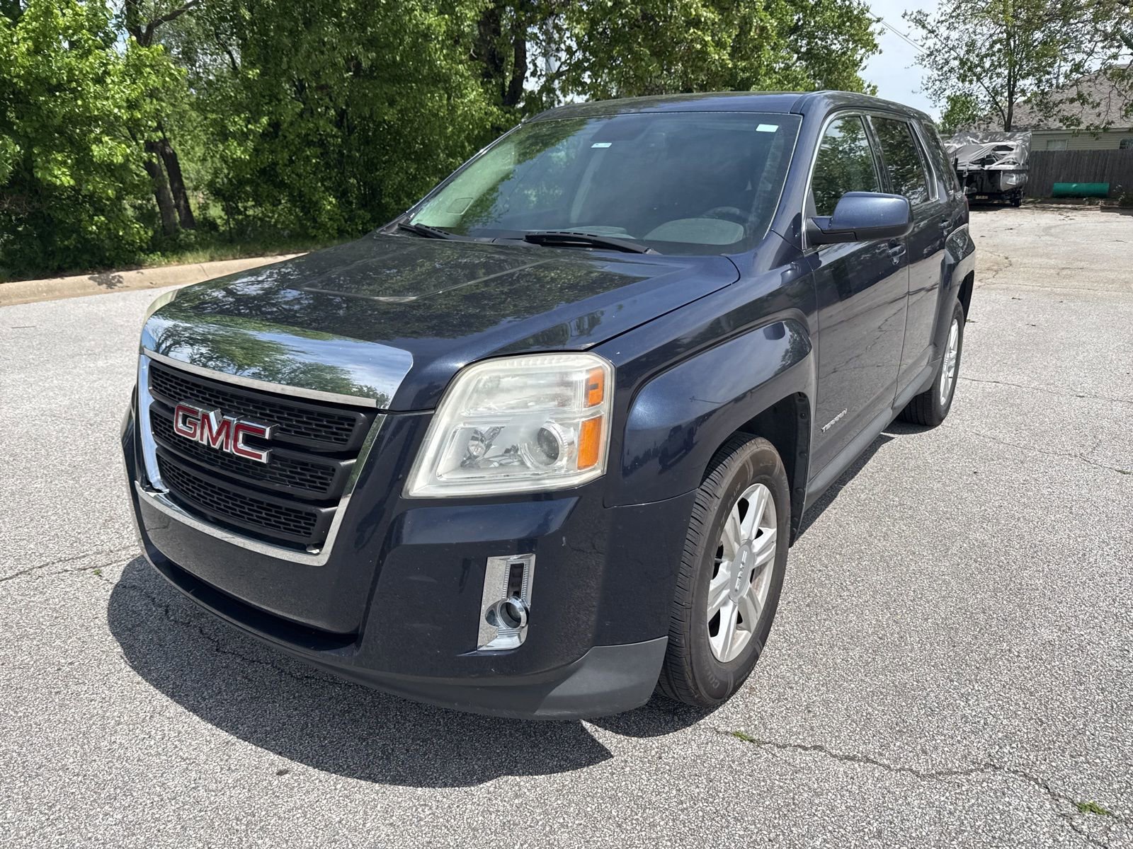 Used 2015 GMC Terrain SLE FWD image 1