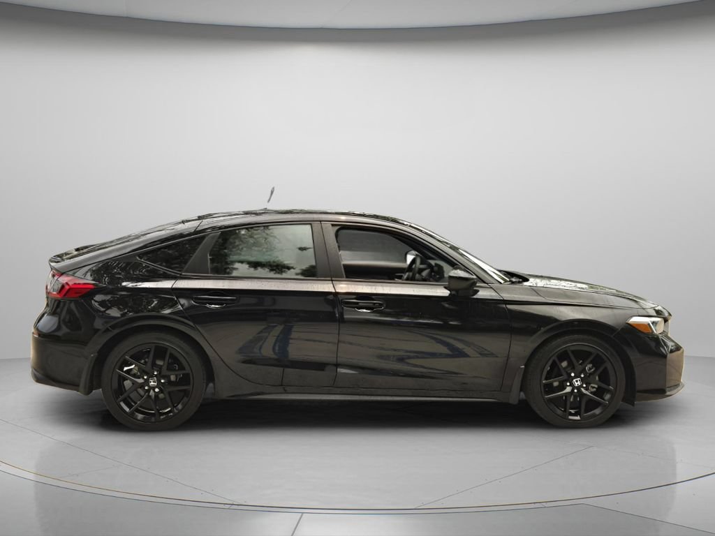 Used 2025 Honda Civic Sport image 3