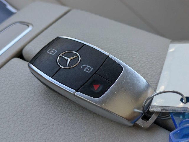 Used 2022 Mercedes-Benz GLB 250 image 34