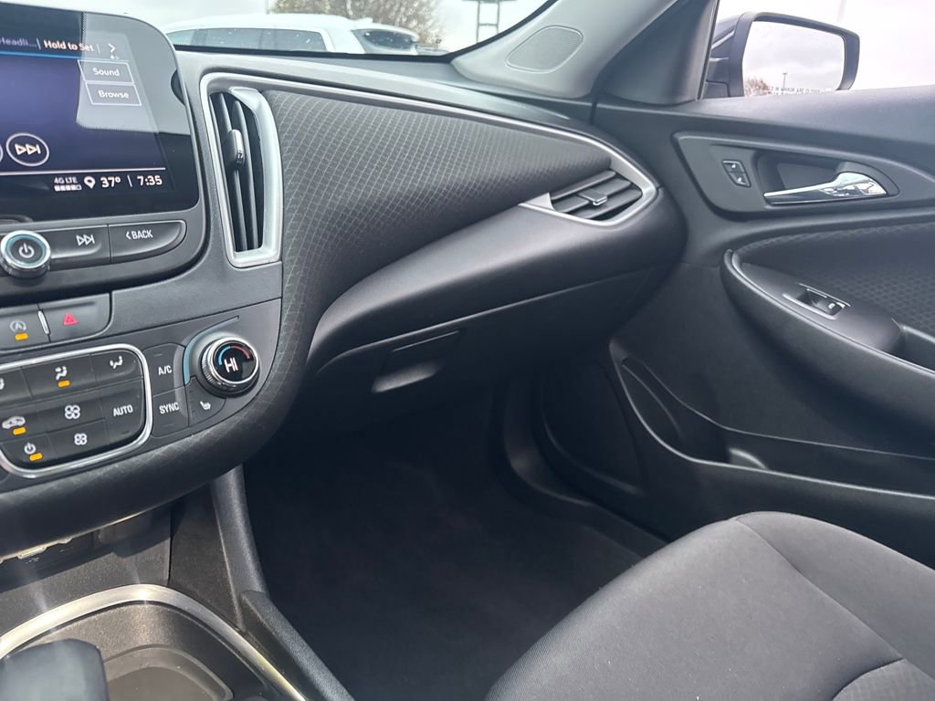 Used 2023 Chevrolet Malibu LT image 27