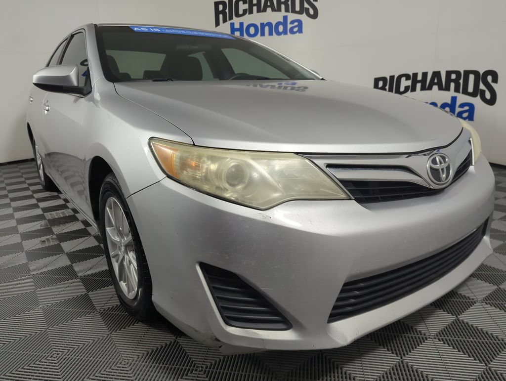 Used 2012 Toyota Camry LE FWD image 6