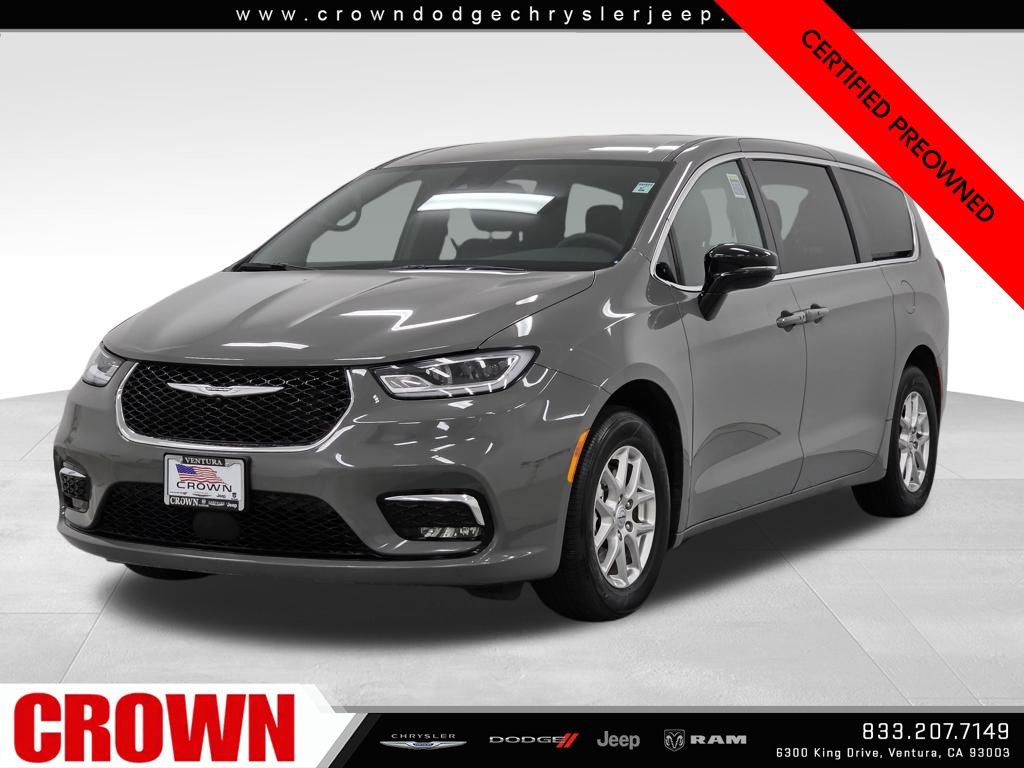 Certified 2025 Chrysler Pacifica Select image 3