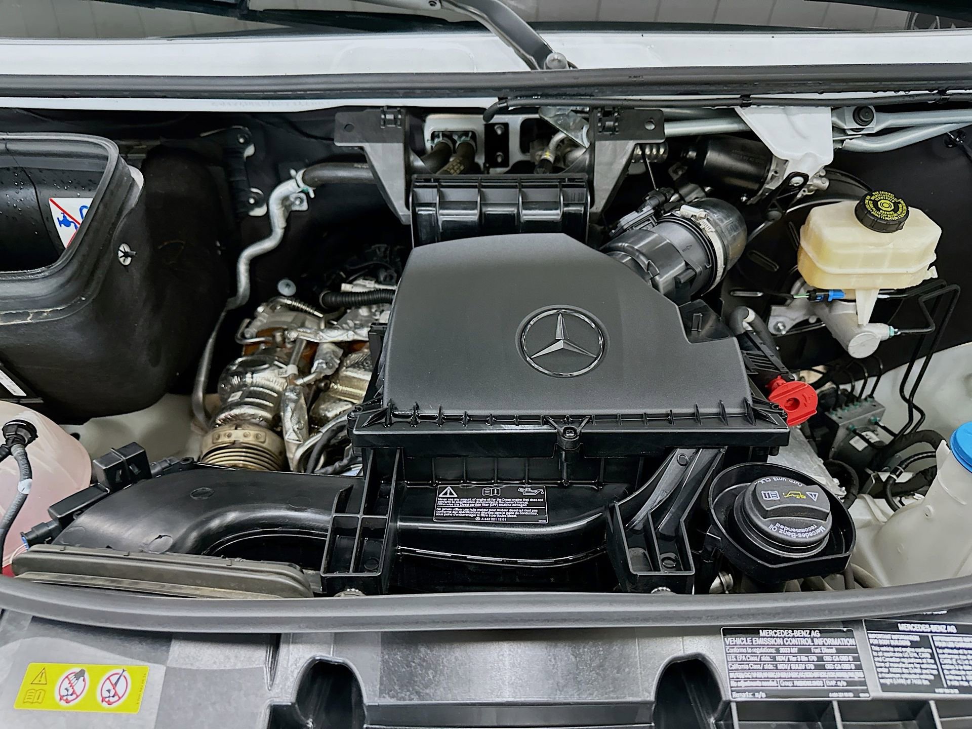 Used 2023 Mercedes-Benz Sprinter 2500 image 26