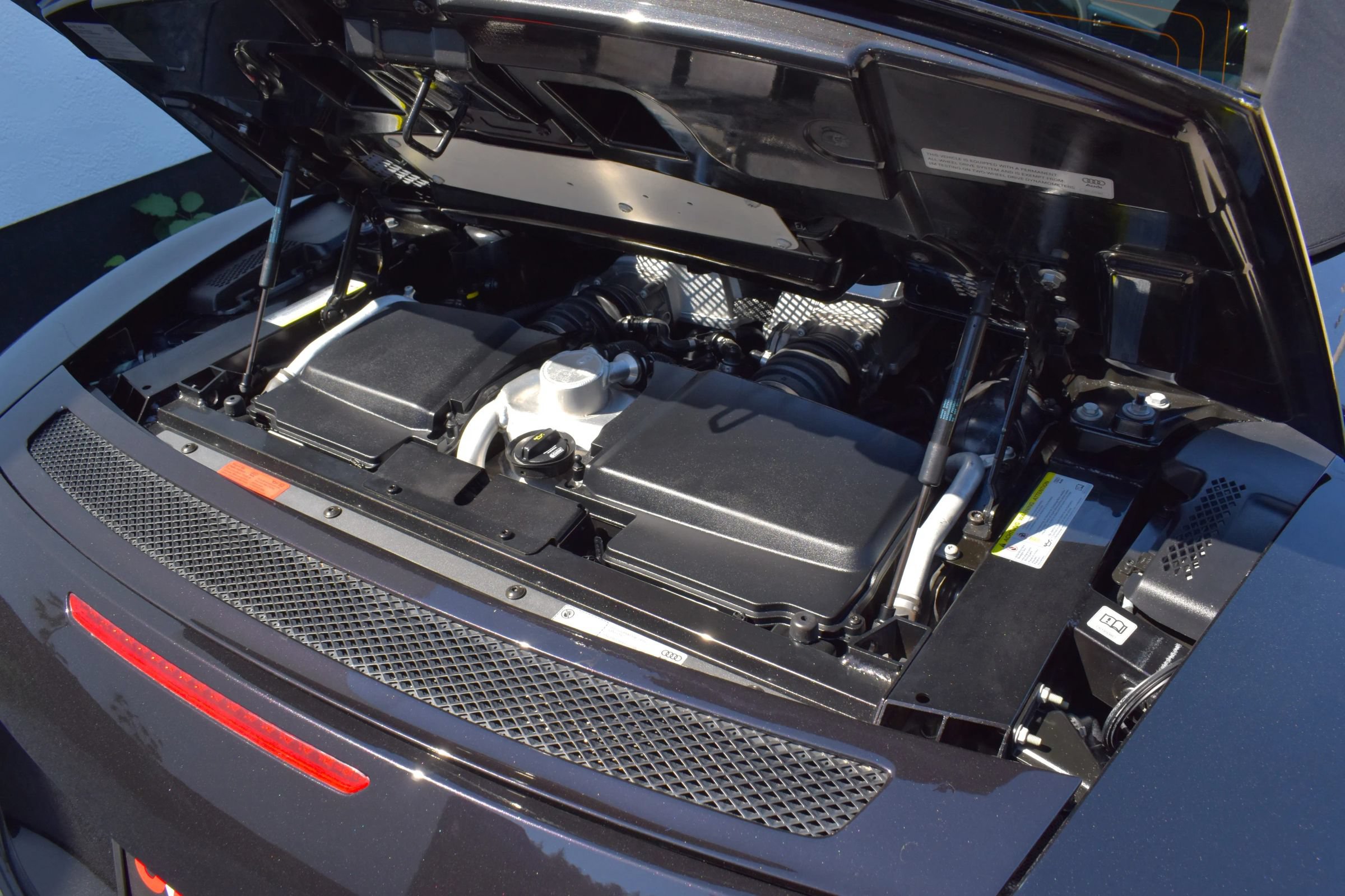 Used 2014 Audi R8 V10 AWD/4WD image 21