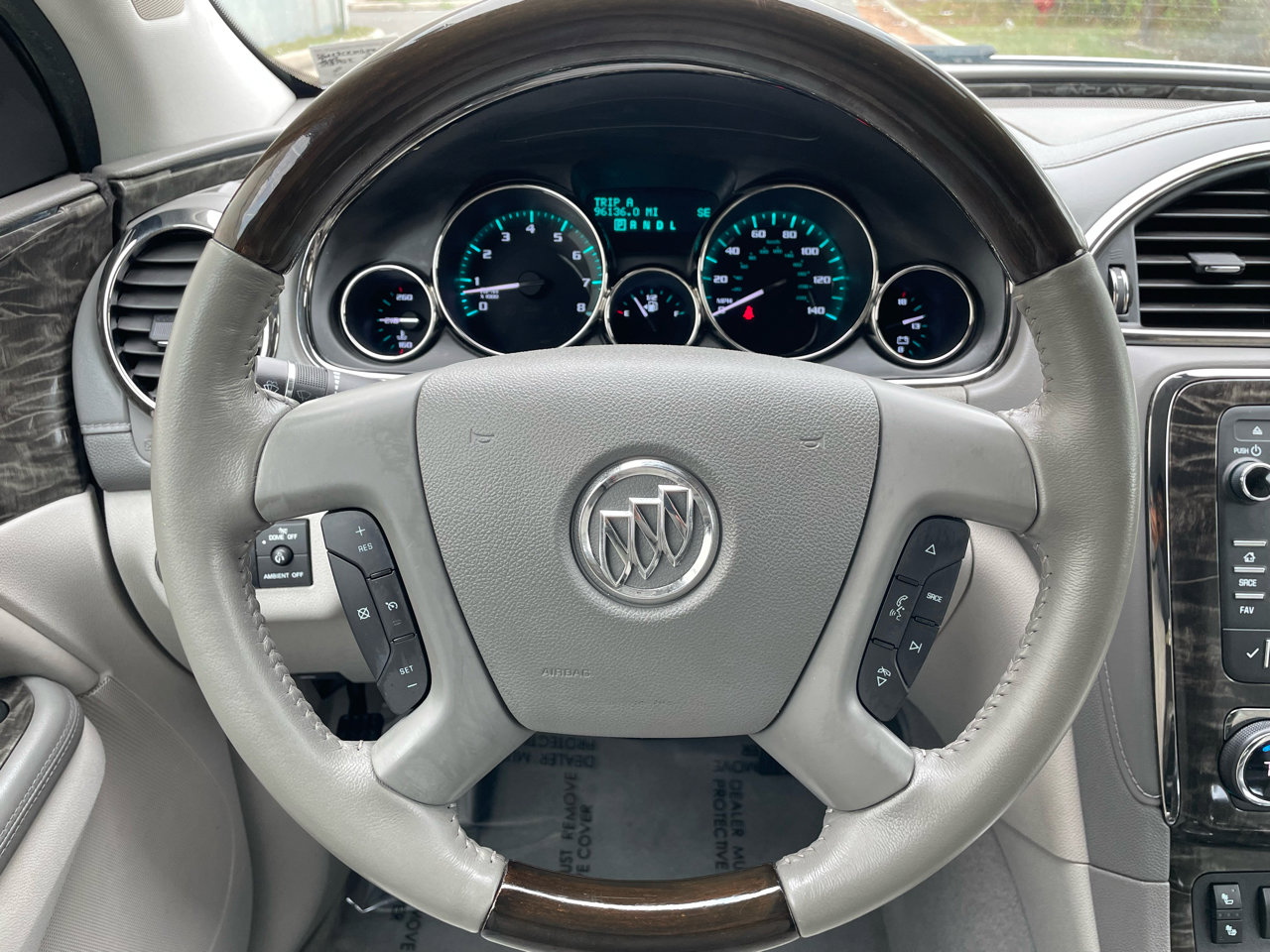 Used 2013 Buick Enclave Leather image 26