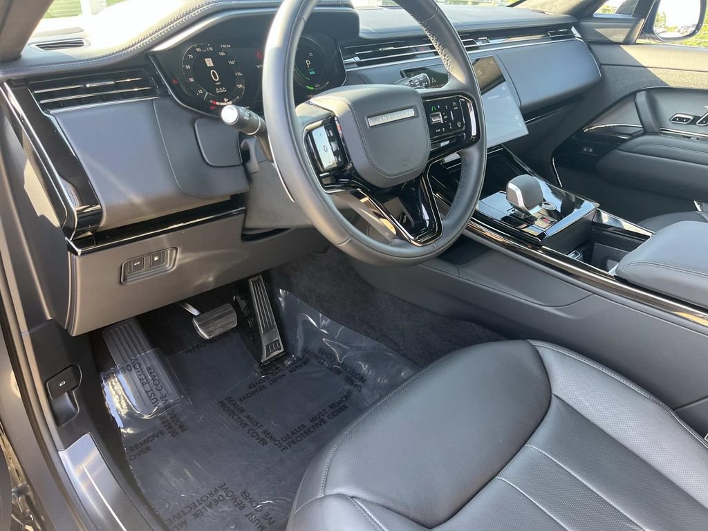 Certified 2026 Land Rover Range Rover Sport Autobiography AWD/4WD image 11