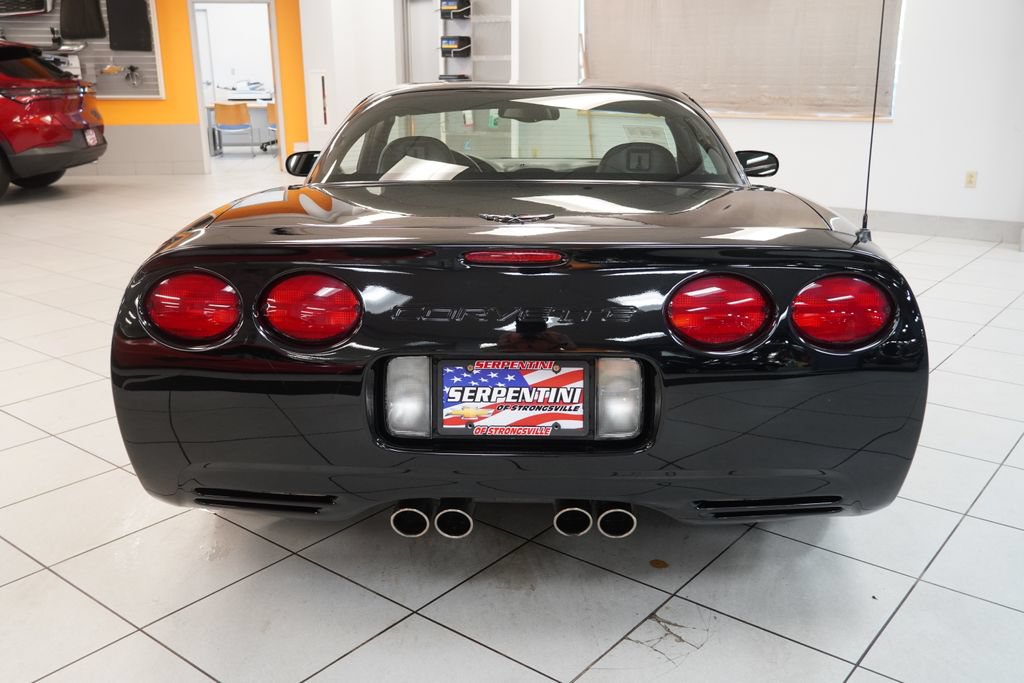 Used 2002 Chevrolet Corvette Z06 w/ Memory Pkg RWD image 9