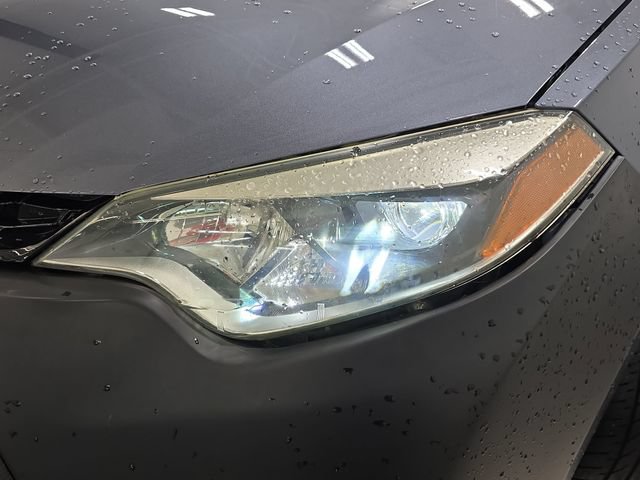 Used 2014 Toyota Corolla LE FWD image 28