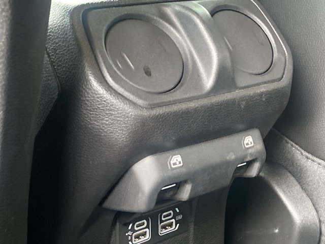 Used 2019 Jeep Wrangler Unlimited Rubicon AWD/4WD image 14